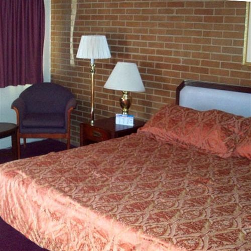 Provo Travelers Inn 部屋 写真