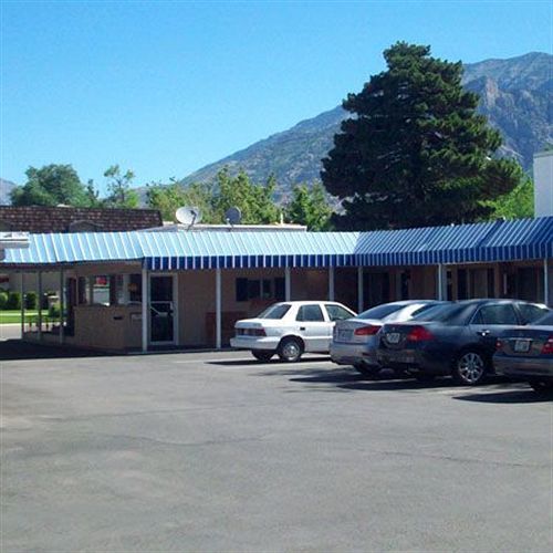 Provo Travelers Inn エクステリア 写真